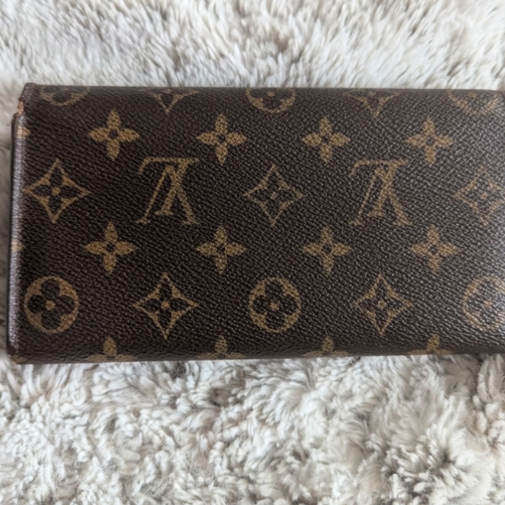 Louis Vuitton Sarah Monogram Continental Wallet - Picture 2 of 16